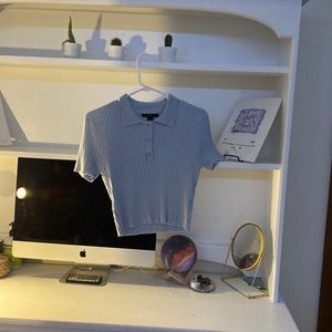 ✨FOREVER 21 BUTTON DOWN TRENDY SHIRT✨ worn once! Size m